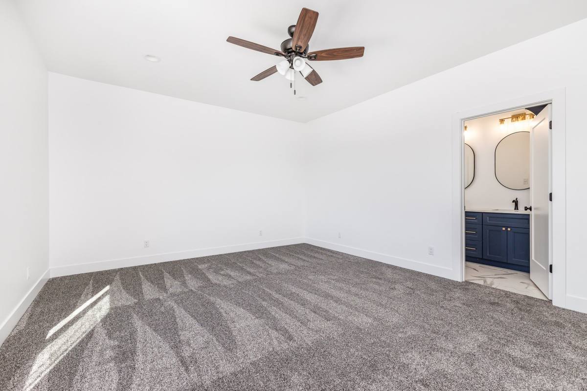 Townhouse for rent at 1380 Autumn Ridge Lane, Dubuque, IA 52003