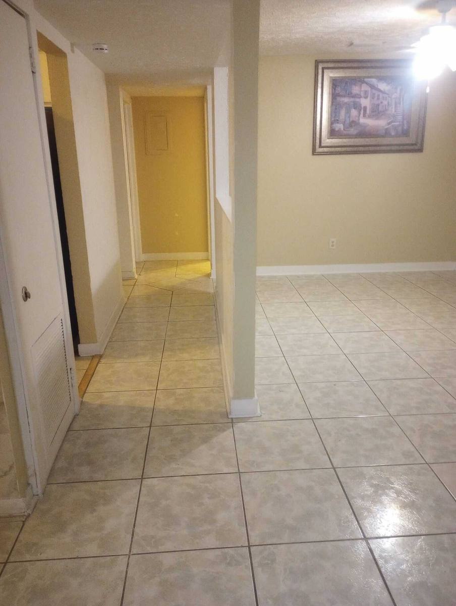 House for rent at 4715 Town N Country, Tampa, FL 33615