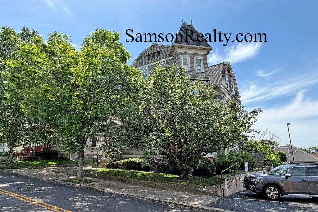 Apartment for rent at 5 Hillside Ave #2, Providence, RI 02906