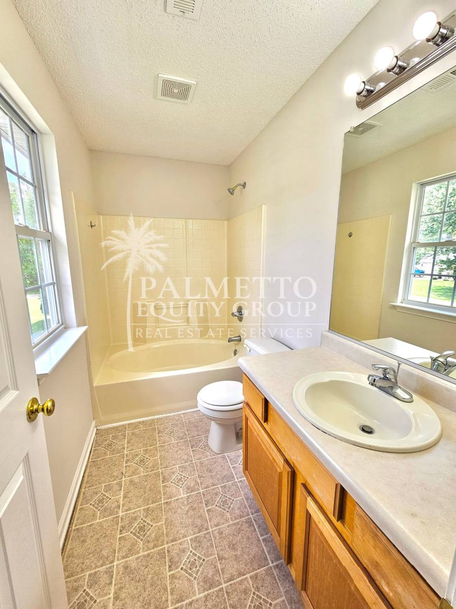 House for rent at 5715 River Glen Dr, Greensboro, NC 27455