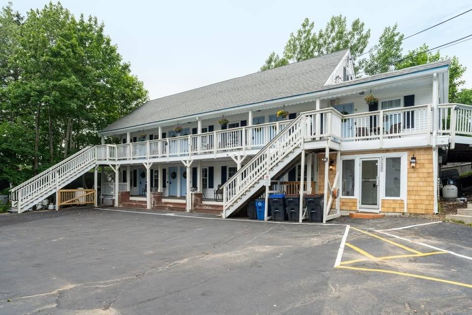 Townhouse for rent at 6 Sunset Dr, Old Orchard Beach, ME 04064