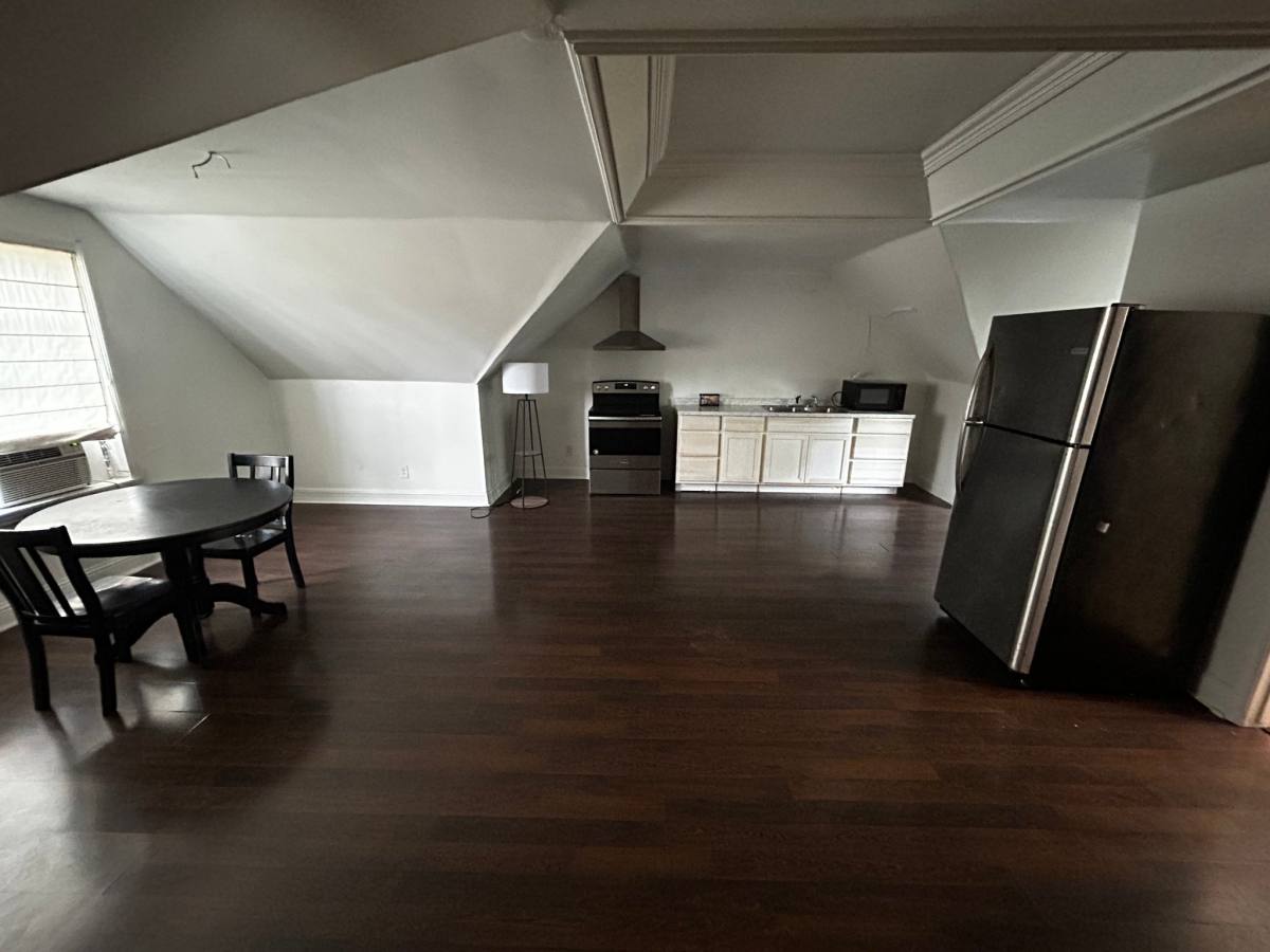 Apartment for rent at 320 W Bolivar St, Vidor, TX 77662