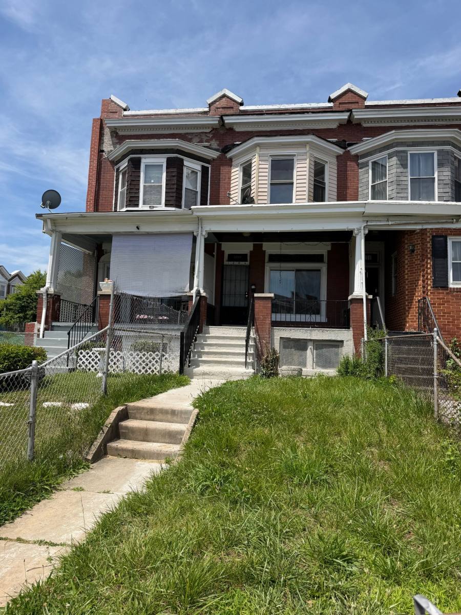 Townhouse for rent at 1206 Bloomingdale Rd, Baltimore, MD 21216