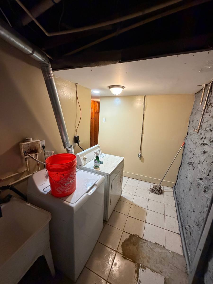 Townhouse for rent at 1206 Bloomingdale Rd, Baltimore, MD 21216