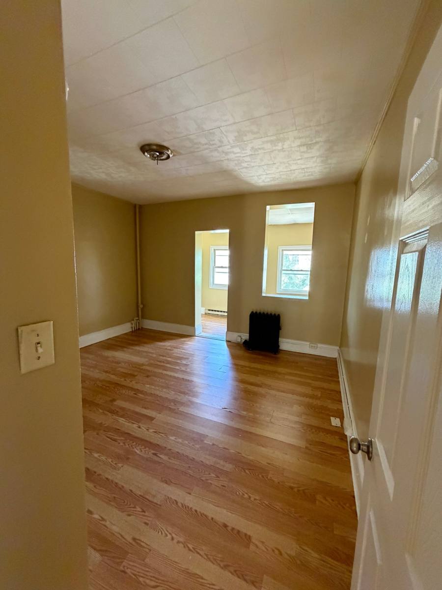 Townhouse for rent at 1206 Bloomingdale Rd, Baltimore, MD 21216