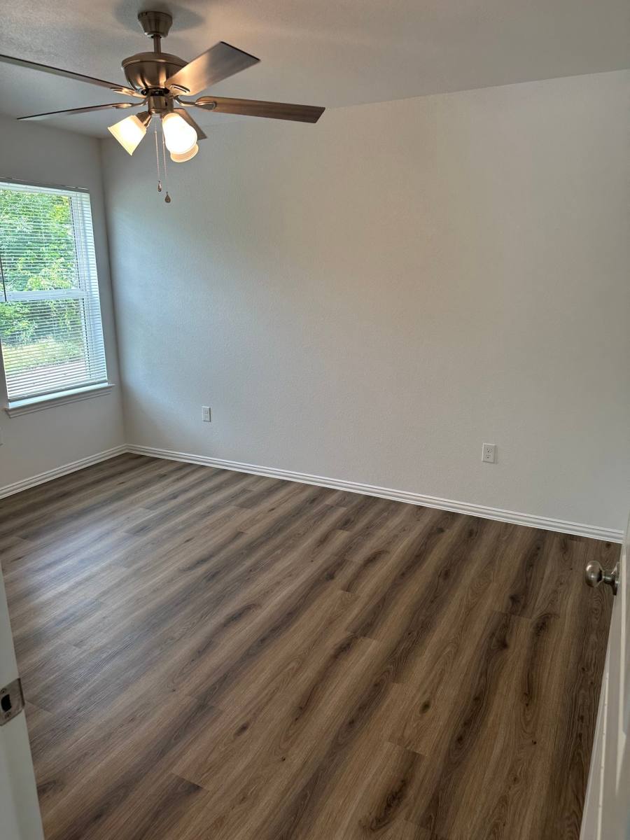 House for rent at 605 E Wolf St, Madill, OK 73446