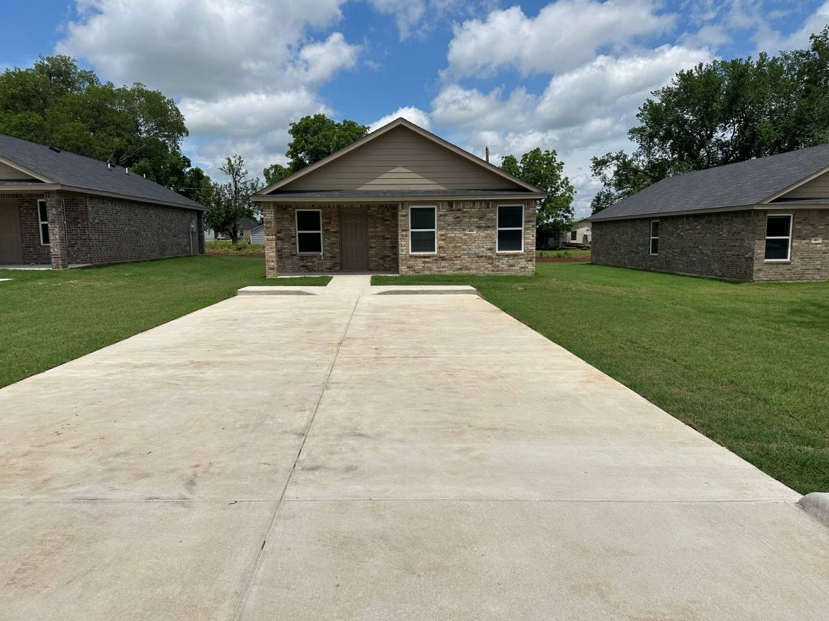 House for rent at 603 E Wolf St, Madill, OK 73446