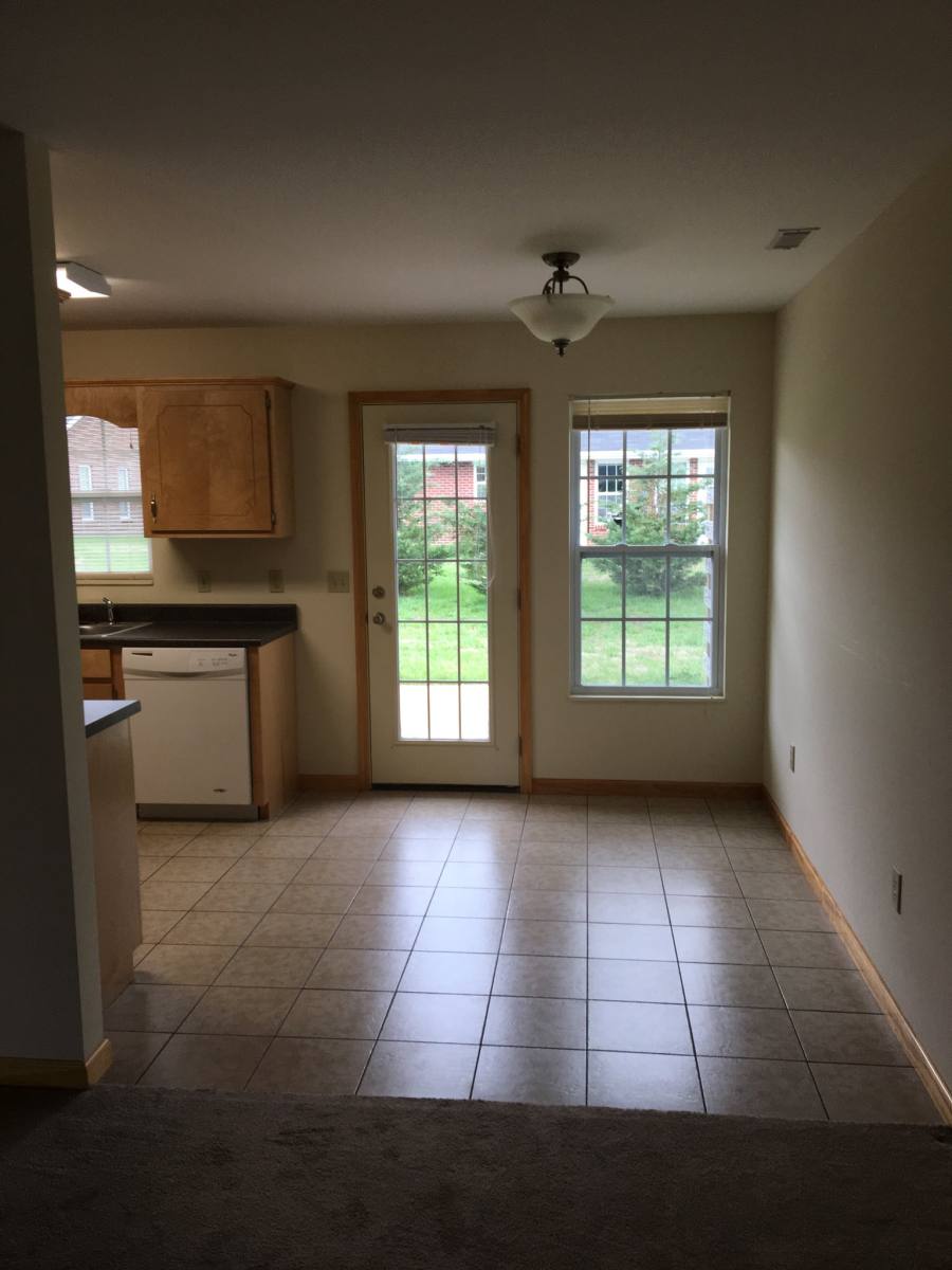 Townhouse for rent at 1532 Hills Chapel Rd, Manchester, TN 37355