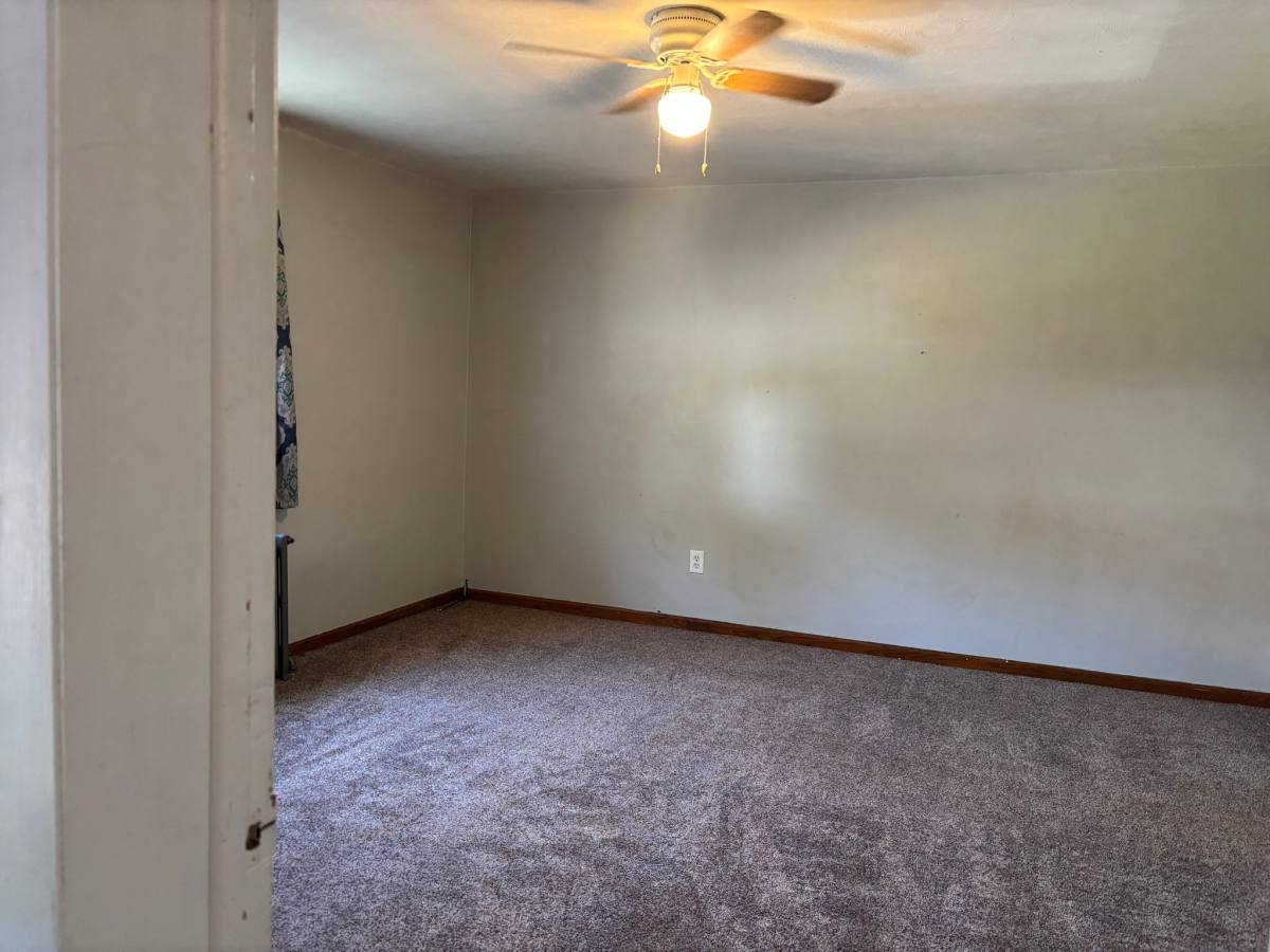Apartment for rent at 215 5th Ave #2, Carnegie, PA 15106