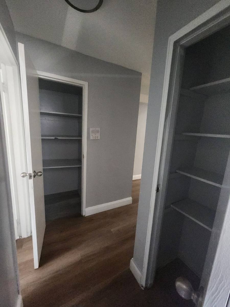 Apartment for rent at 364 Williamson St, Elizabeth, NJ 07202