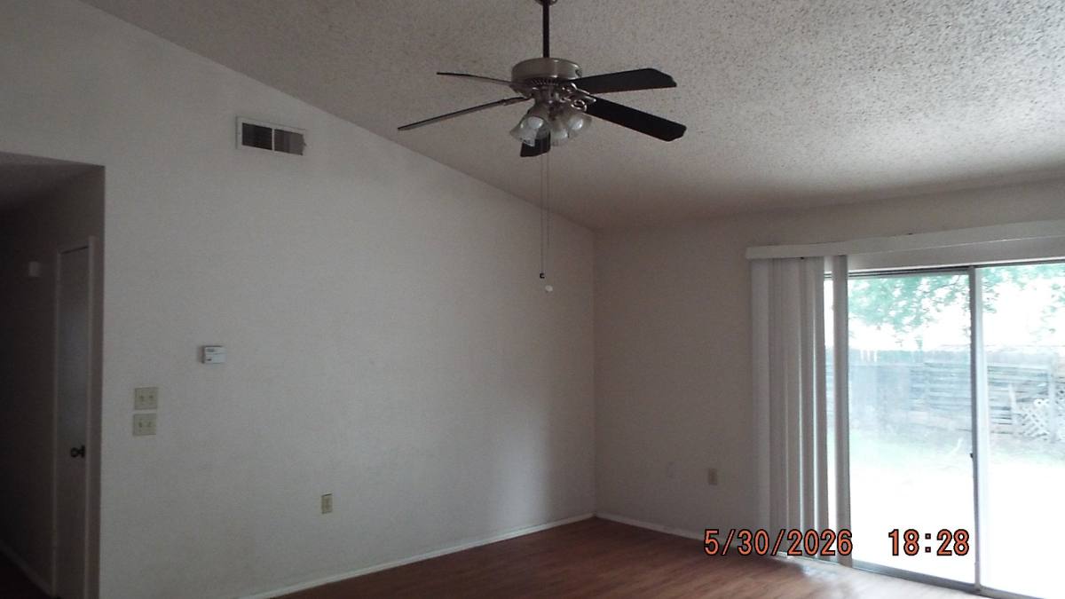 House for rent at 7810 Lazy Forest, San Antonio, TX 78233