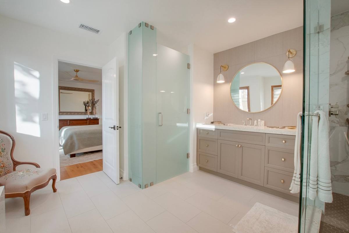 House for rent at 7768 Prospect Place, La Jolla, CA 92037