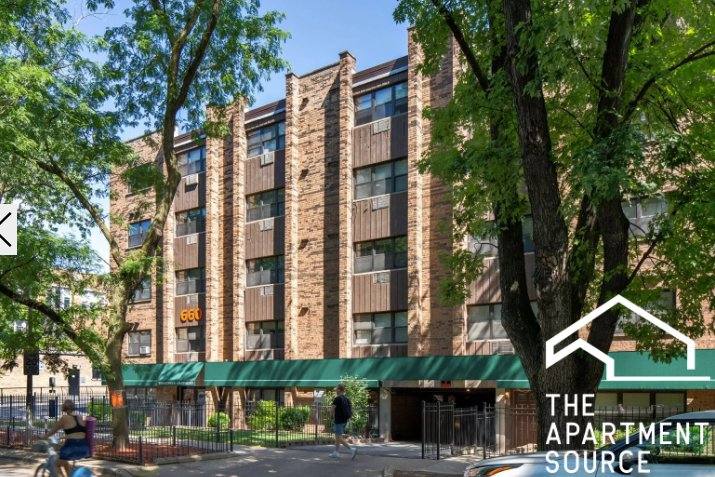 Apartment for rent at 662 W Wrightwood Ave #4, Chicago, IL 60614
