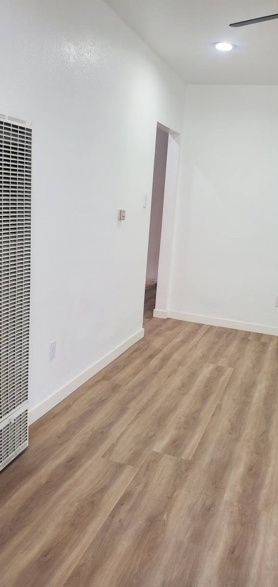 House for rent at 11745 4th Ave, Lynwood, CA 90262