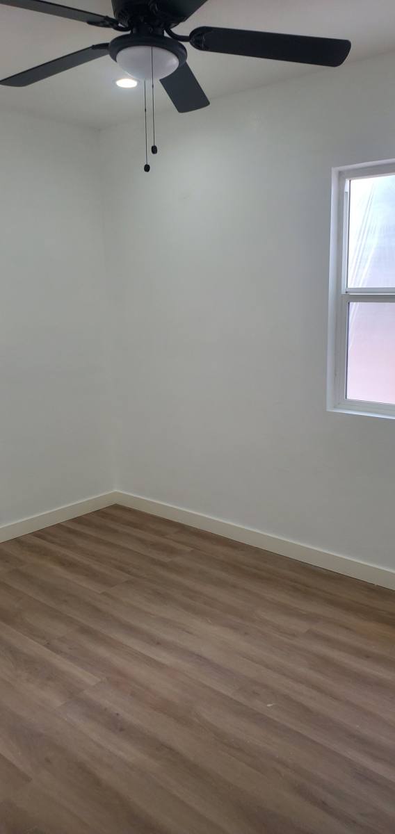 House for rent at 11745 4th Ave, Lynwood, CA 90262