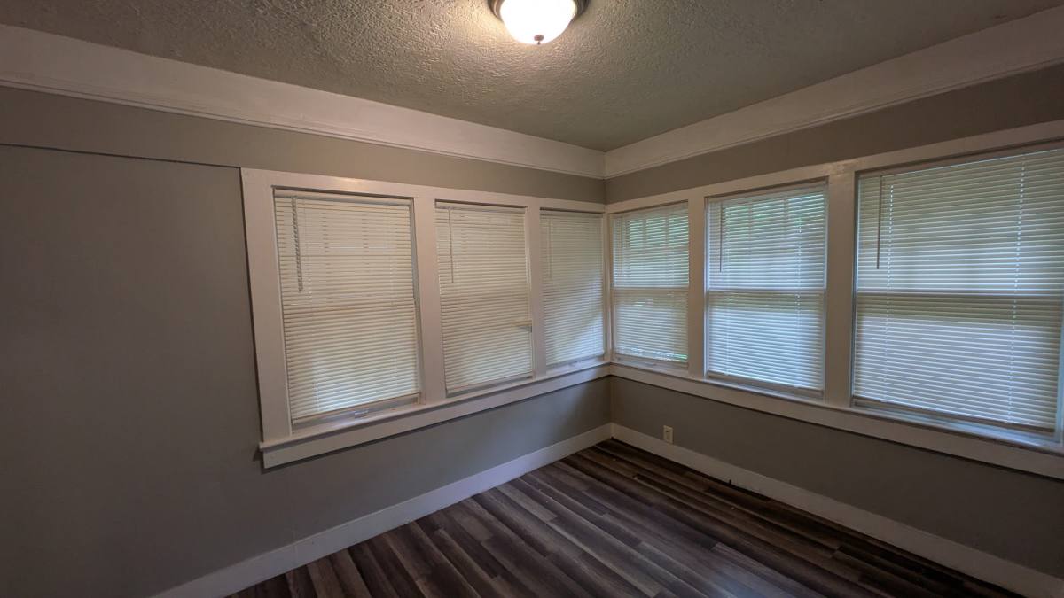 House for rent at 1118 S Pope Ave, Independence, MO 64053