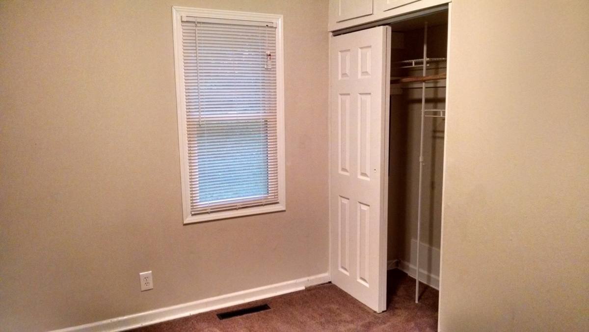 House for rent at 7702 E 51st St, Kansas City, MO 64129