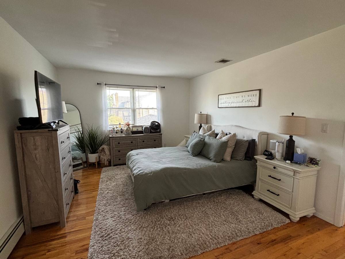 Apartment for rent at 9 Kearney Ave #2 Nd, Bethpage, NY 11714