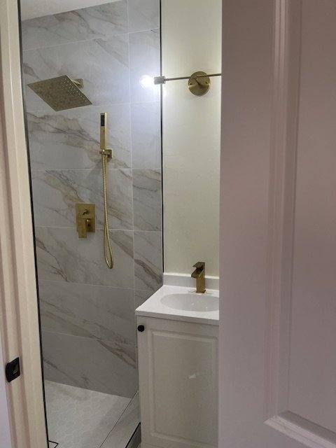 Townhouse for rent at 18881 Mora Kai #21, Huntington Beach, CA 92646