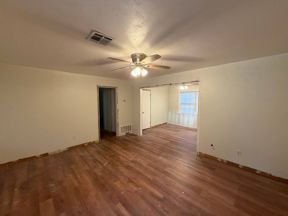 House for rent at 620 SW 50th St, Oklahoma City, OK 73109