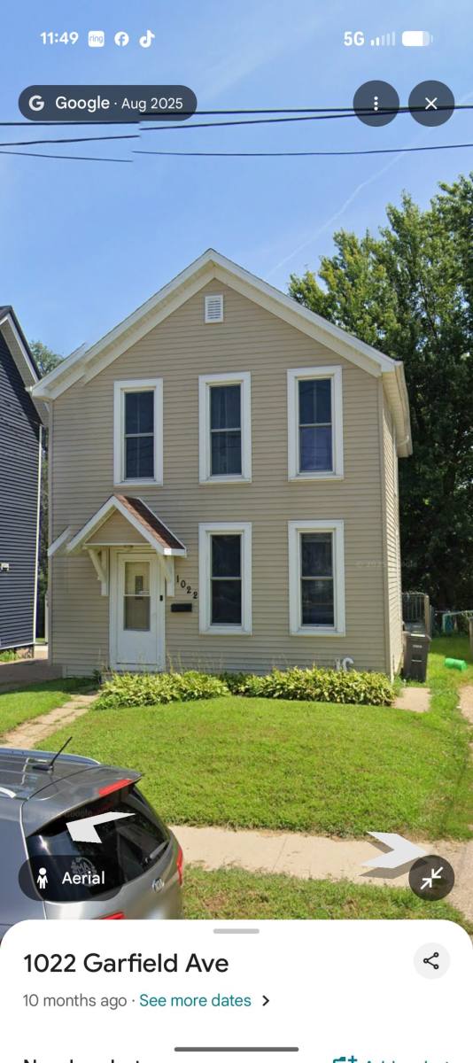 House for rent at 1022 Garfield Ave, Dubuque, IA 52001