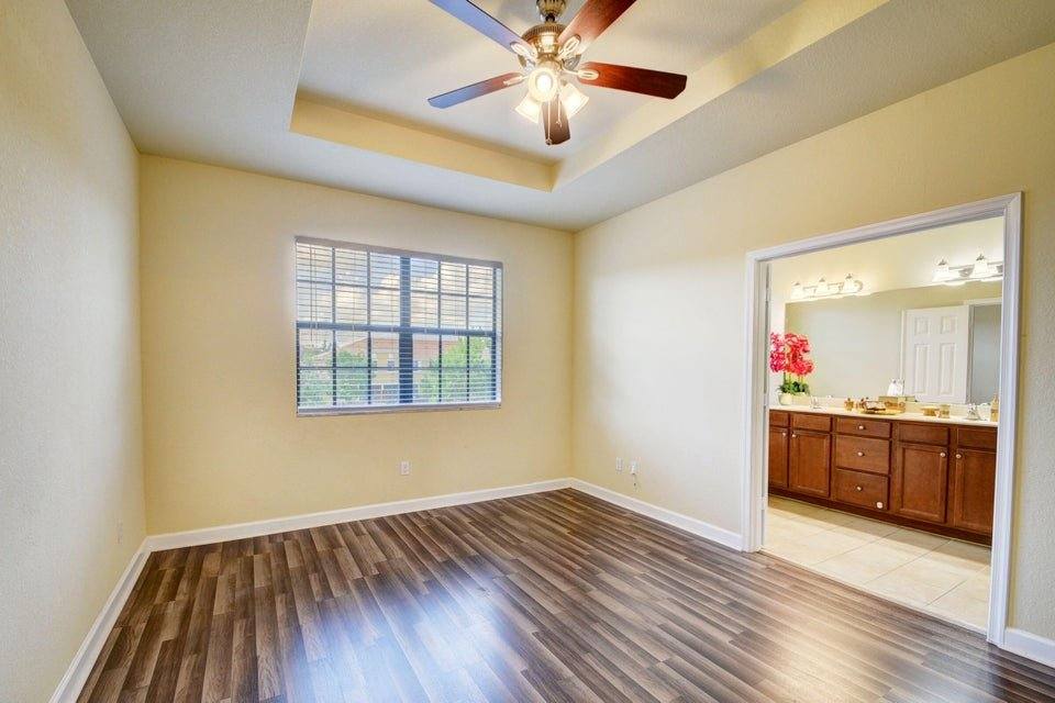 House for rent at 10385 Wellington Parc Dr, Lake Worth, FL 33449