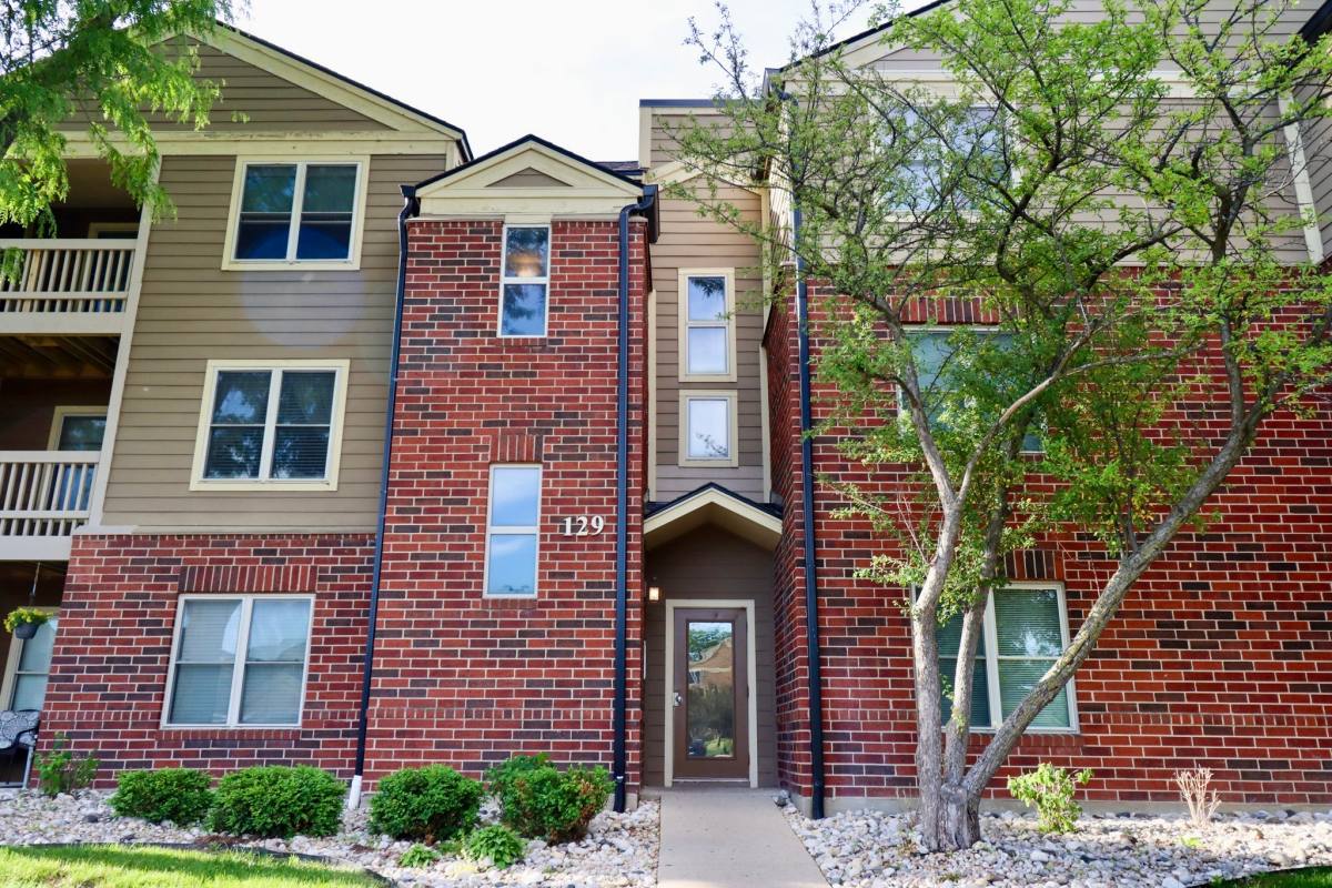 Condo for rent at 129 Glengarry Dr, Bloomingdale, IL 60108