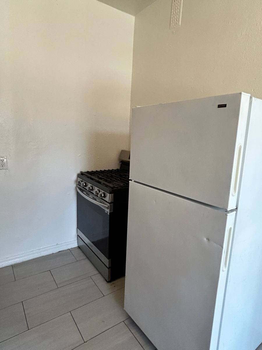 Apartment for rent at 1523 McCadden Place #407, Los Angeles, CA 90028