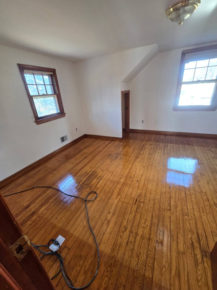 House for rent at 1712 Kenyon Ave, South Plainfield, NJ 07080