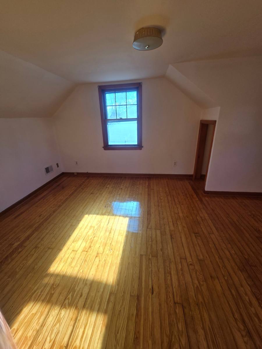 House for rent at 1712 Kenyon Ave, South Plainfield, NJ 07080