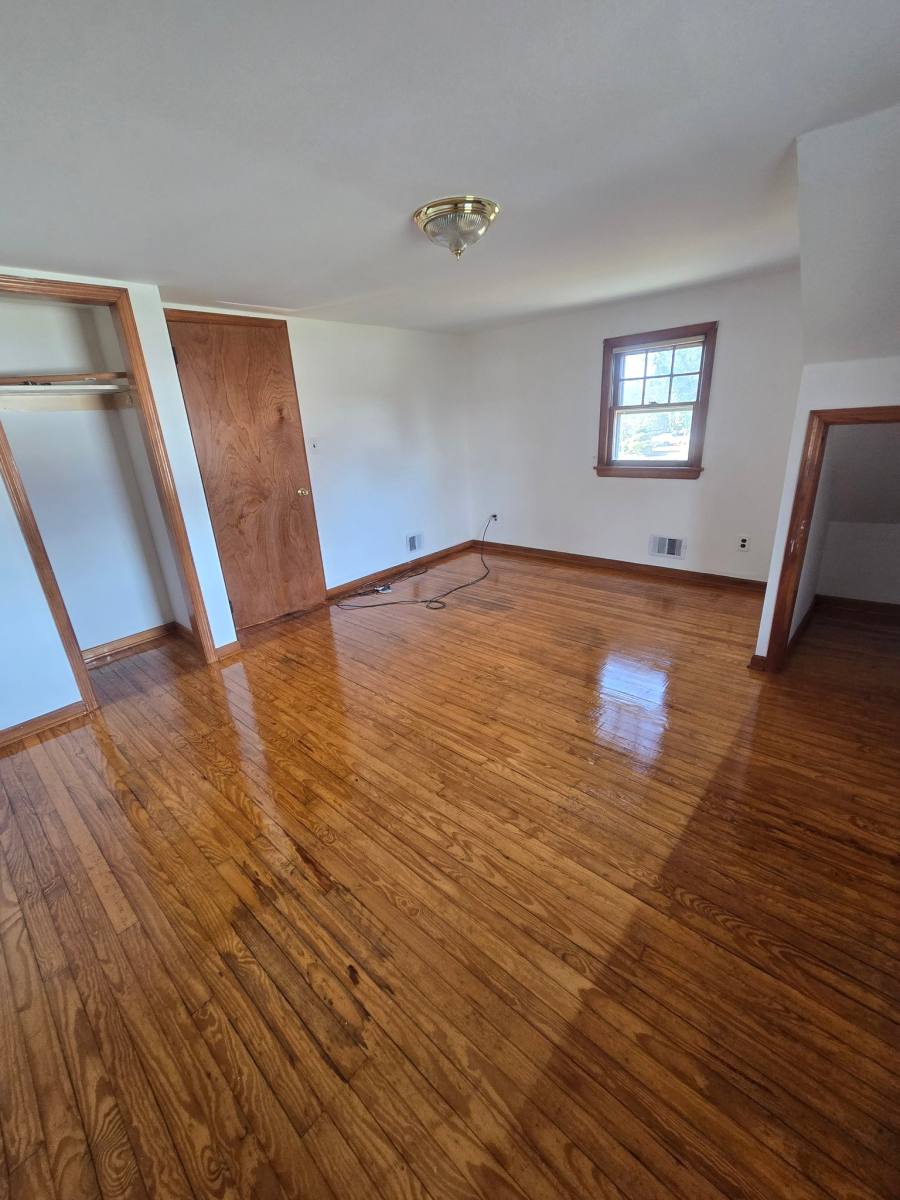 House for rent at 1712 Kenyon Ave, South Plainfield, NJ 07080