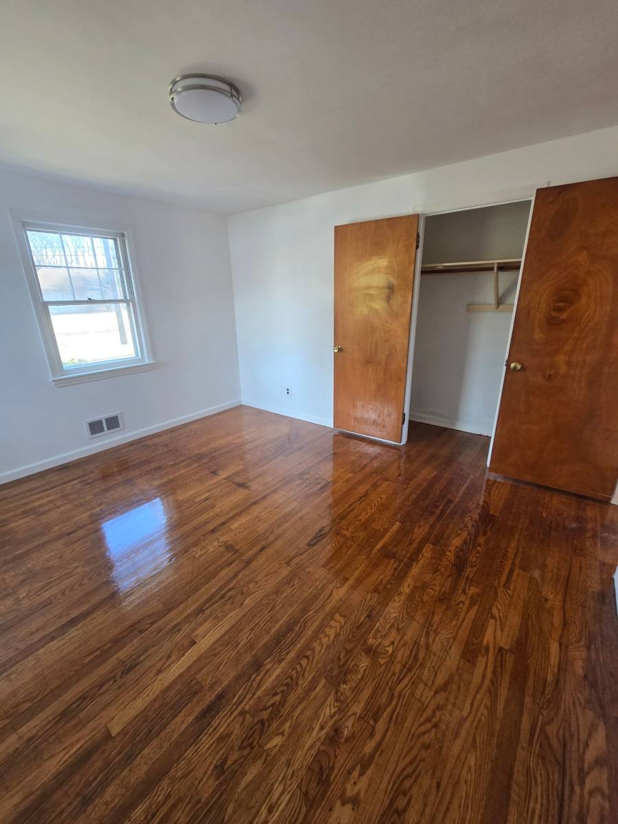 House for rent at 1712 Kenyon Ave, South Plainfield, NJ 07080