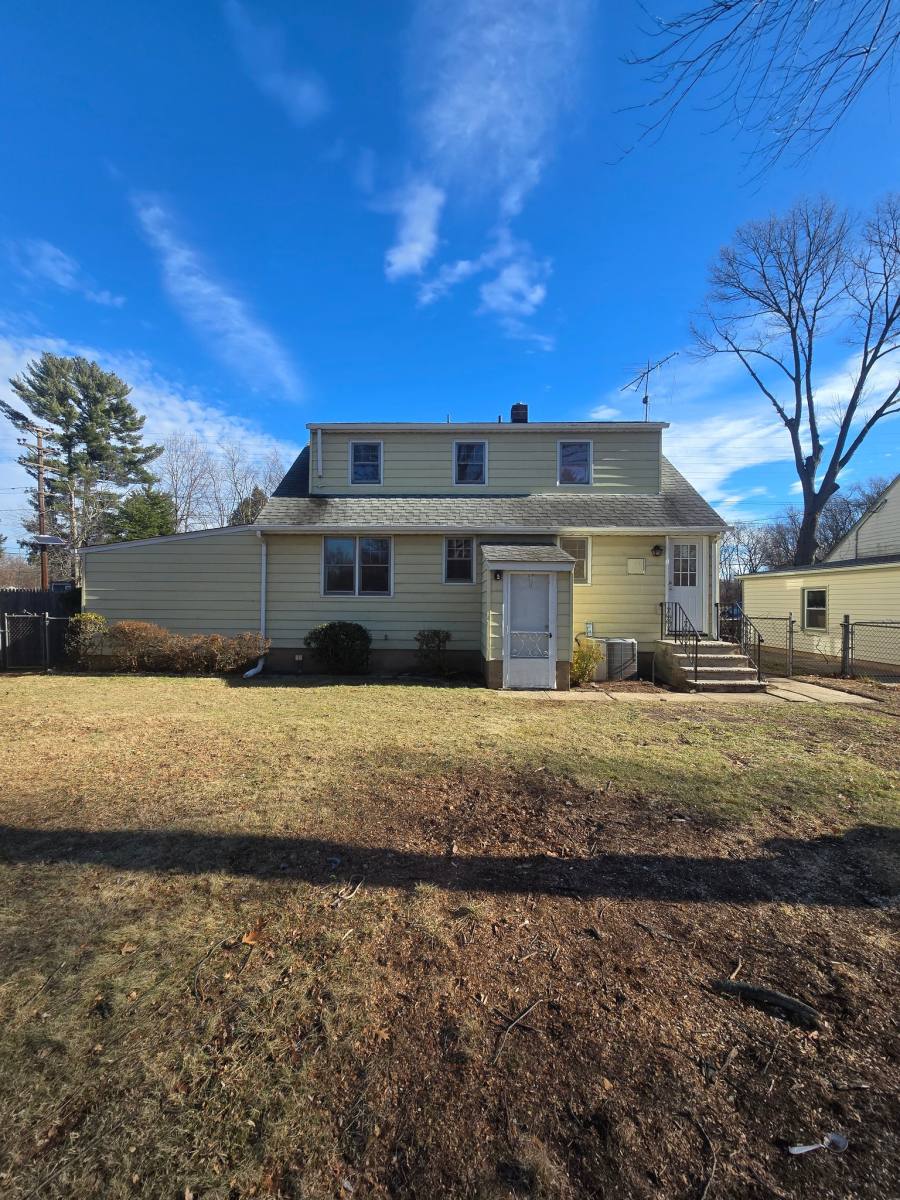 House for rent at 1712 Kenyon Ave, South Plainfield, NJ 07080