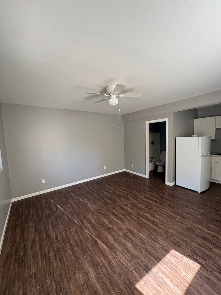Apartment for rent at 329 W S St #5, Bethel, OH 45106