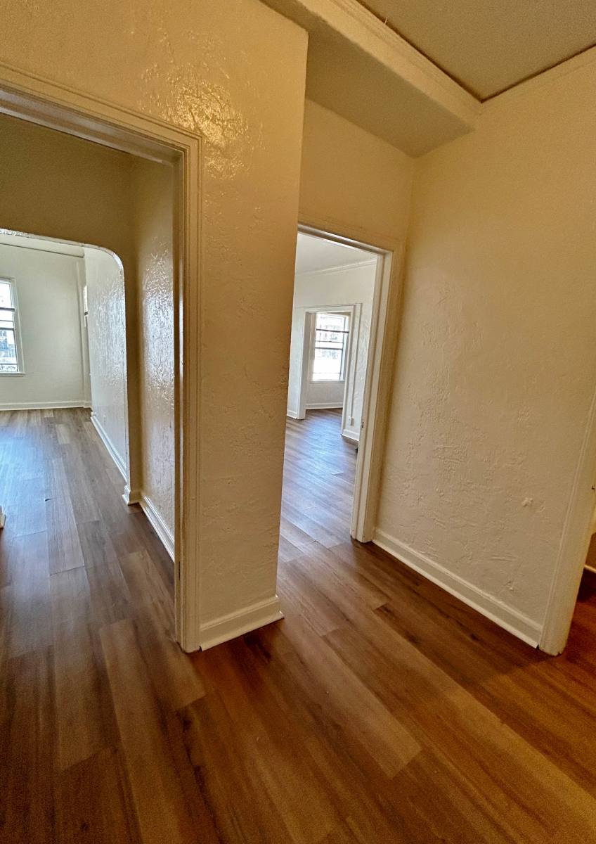 Apartment for rent at 1523 McCadden #405E, Altadena, CA 91001