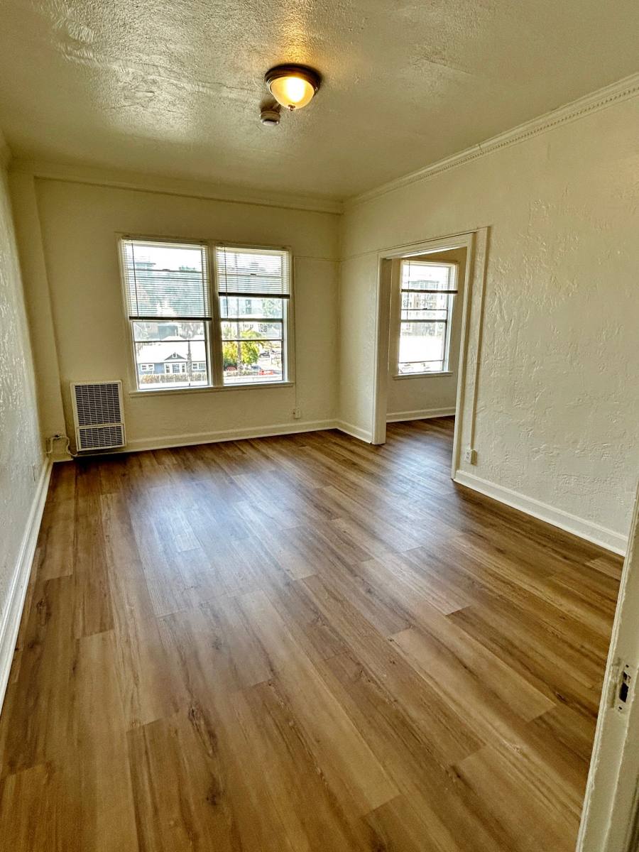 Apartment for rent at 1523 McCadden #405E, Altadena, CA 91001