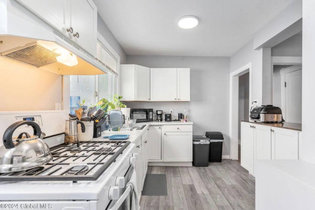 Apartment for rent at 115 Woodlawn Ave #1, Albany, NY 12208