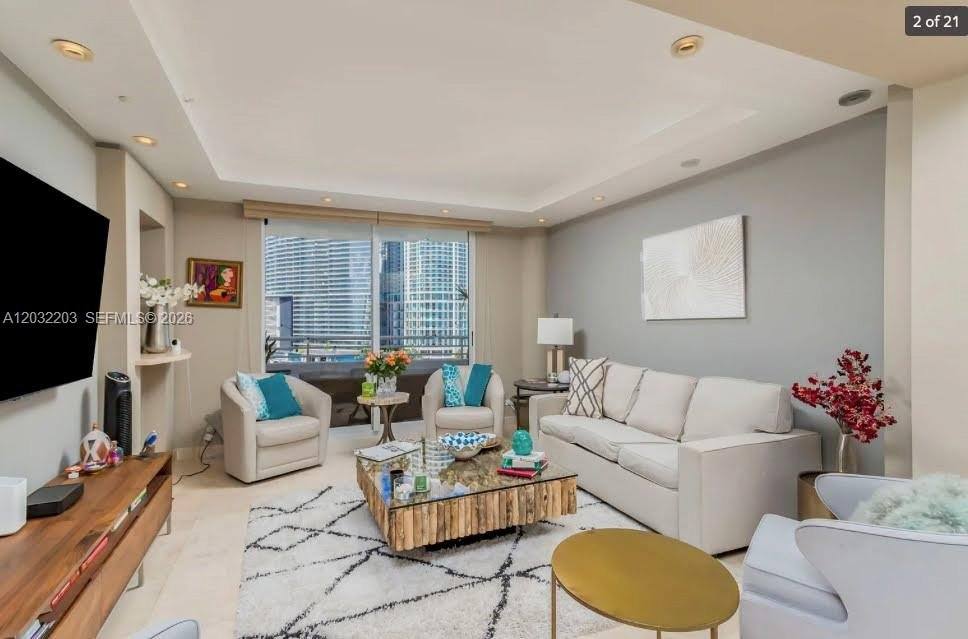 Apartment for rent at 888 Brickell Key Dr #1004, Miami, FL 33131