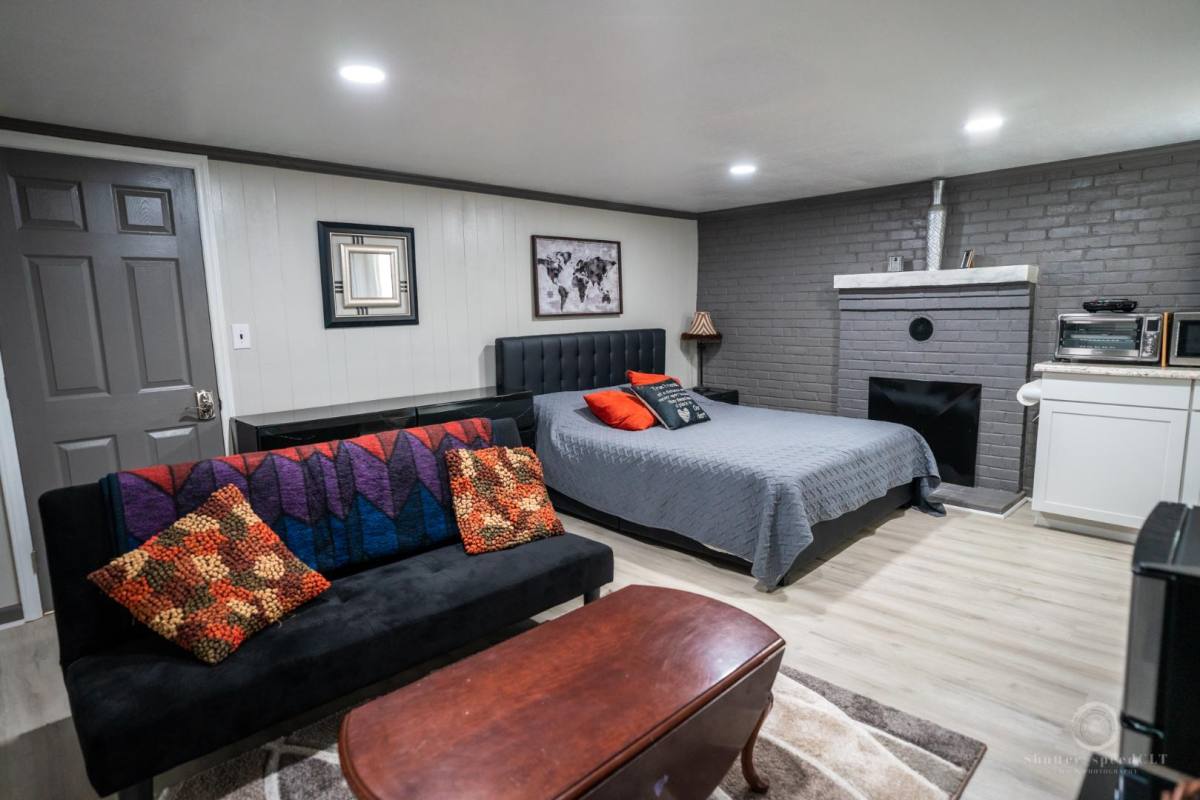Apartment for rent at 1582 N Powerhouse Rd #3, Morganton, NC 28655