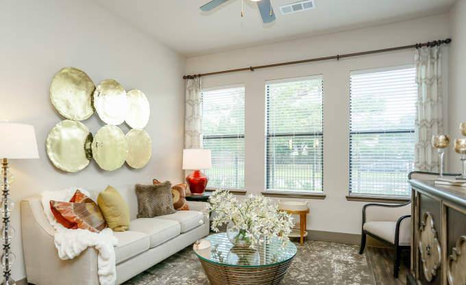 Apartment for rent at 2033 S Gessner Rd, Houston, TX 77063