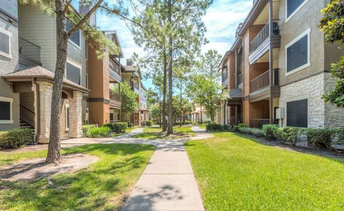 Apartment for rent at 7550 Wilshire Place Dr, Houston, TX 77040