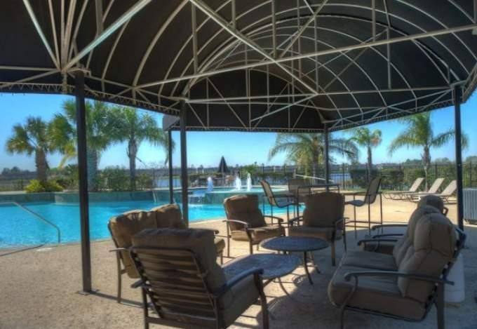 Apartment for rent at 2850 Oak Rd, Pearland, TX 77584