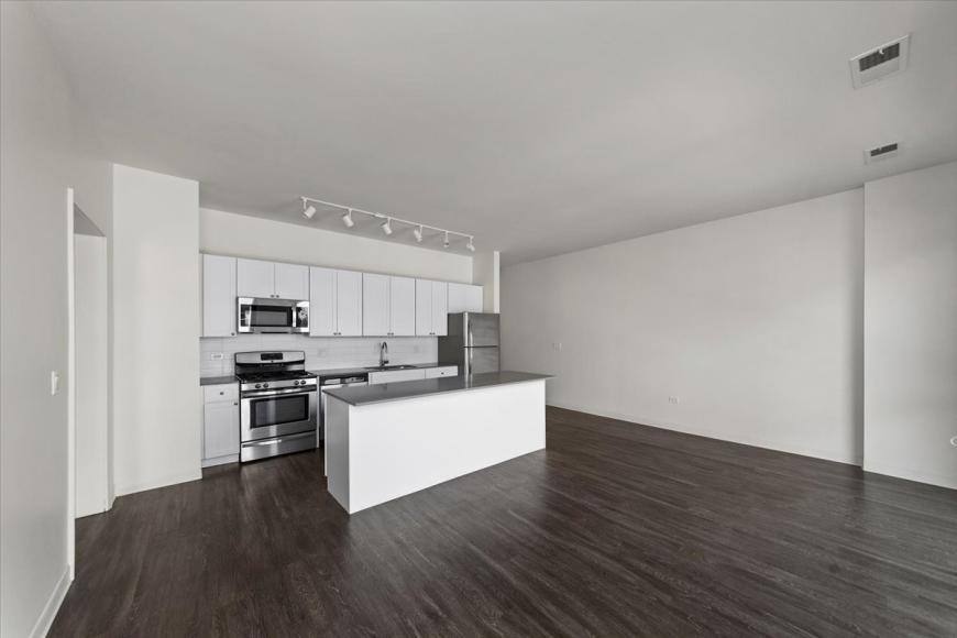 Apartment for rent at 830 N Milwaukee, Chicago, IL 60642