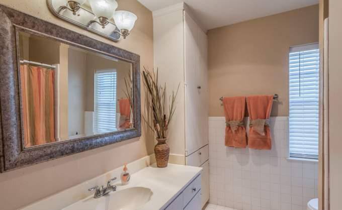 Apartment for rent at 10500 Fountain Lake Dr, Stafford, TX 77477