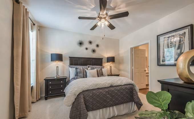 Apartment for rent at 10500 Fountain Lake Dr, Stafford, TX 77477