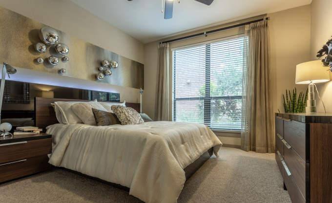 Apartment for rent at 15300 Cutten Rd, Houston, TX 77070