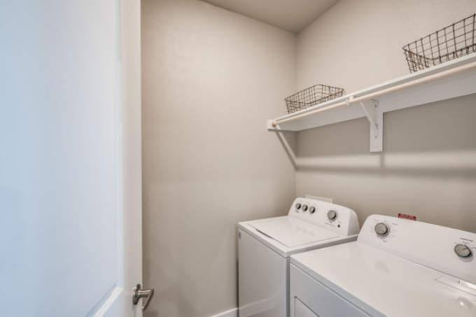 Apartment for rent at 1095 Brittmoore Rd, Houston, TX 77043