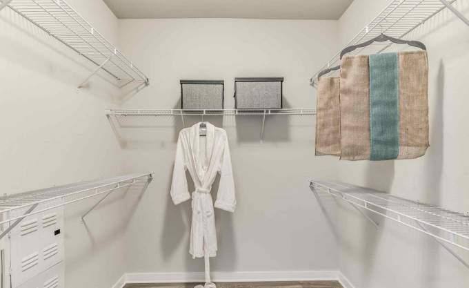 Apartment for rent at 18833 Town Ridge Lane, Webster, TX 77598