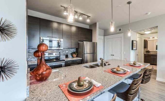 Apartment for rent at 18833 Town Ridge Lane, Webster, TX 77598