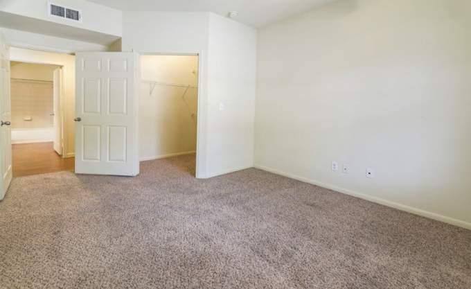 Apartment for rent at 15301 NW Freeway, Houston, TX 77040
